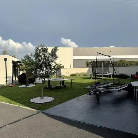 Belle Maison Avec Piscine Chauffee Sans Vis-a-vis Vakantiehuis Caudebec-les-Elbeuf