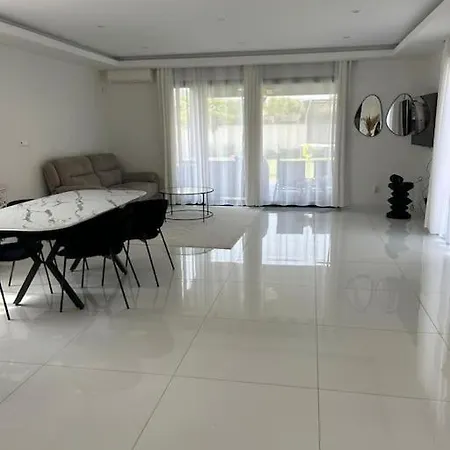 Belle Maison Avec Piscine Chauffee Sans Vis-a-vis Caudebec-les-Elbeuf