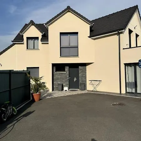 Belle Maison Avec Piscine Chauffee Sans Vis-a-vis * Caudebec-les-Elbeuf