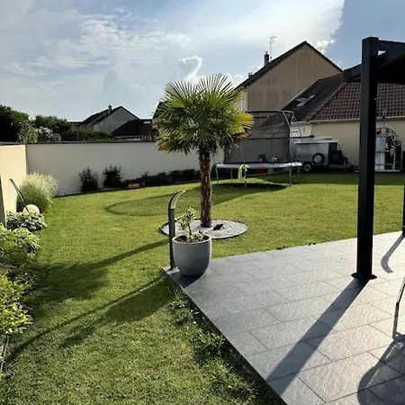 Belle Maison Avec Piscine Chauffee Sans Vis-a-vis