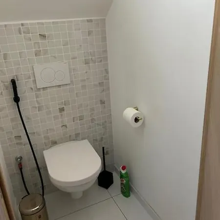 Belle Maison Avec Piscine Chauffee Sans Vis-a-vis *