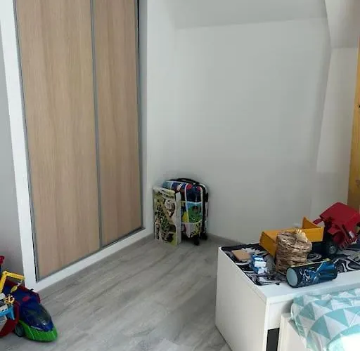 Belle Maison Avec Piscine Chauffee Sans Vis-a-vis 度假居