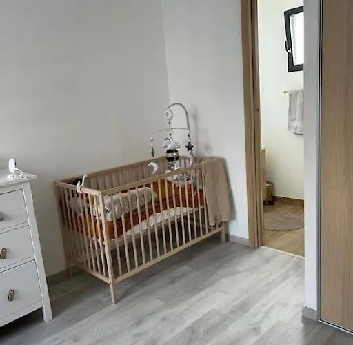 Belle Maison Avec Piscine Chauffee Sans Vis-a-vis 度假居