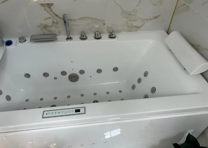 度假居 Belle Maison Avec Piscine Chauffee Sans Vis-a-vis Caudebec-les-Elbeuf