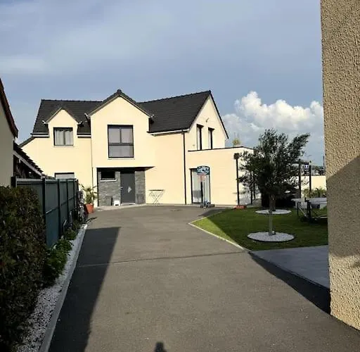 Belle Maison Avec Piscine Chauffee Sans Vis-a-vis 度假居 Caudebec-les-Elbeuf