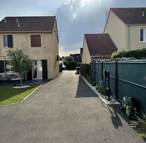 Belle Maison Avec Piscine Chauffee Sans Vis-a-vis * Caudebec-les-Elbeuf